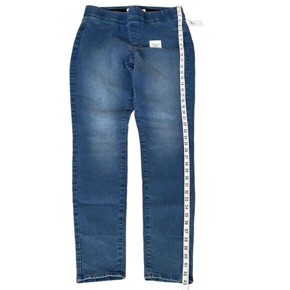Old Navy Mid Rise Slimming Effect Waistband Super Skinny Jeans Size 6 Tall NWT - Picture 10 of 12